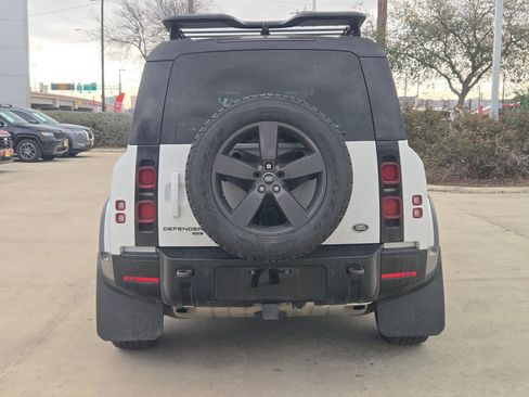 Used 2022 Land Rover Defender 110 X-Dynamic SE image 4