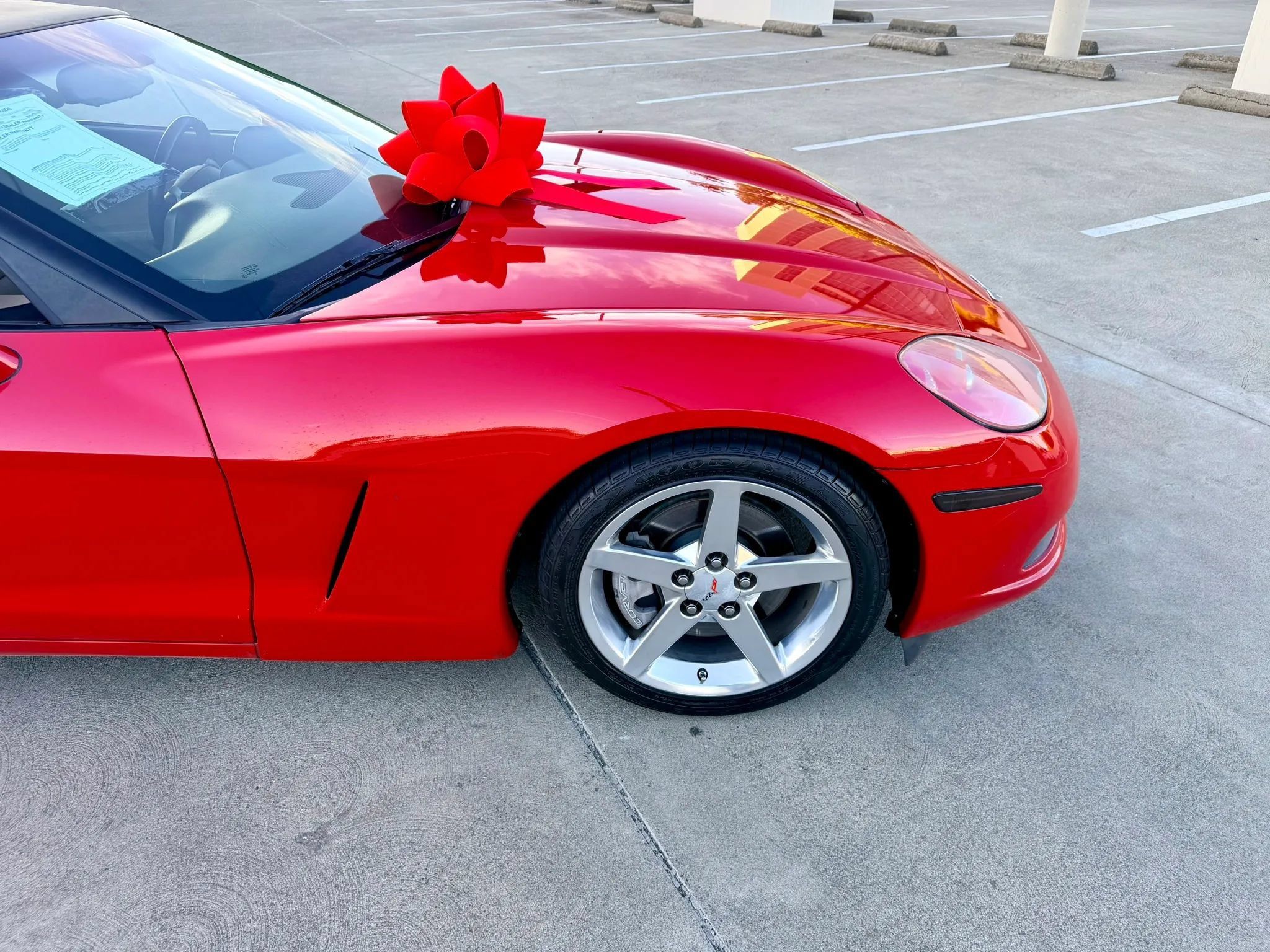 Used 2006 Chevrolet Corvette Convertible w/ Preferred Equipment Group RWD image 23