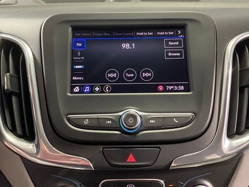 Used 2020 Chevrolet Equinox LT w/ LPO, Floor Liner Package FWD image 23