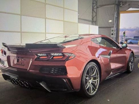 Used 2024 Chevrolet Corvette Z06 image 3