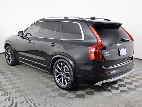Used 2018 Volvo XC90 T6 Momentum w/ Convenience Package image 8