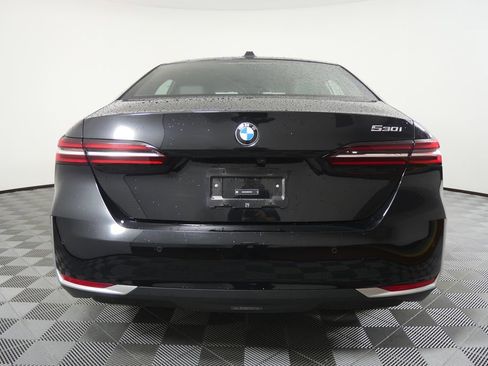 Certified 2024 BMW 530i image 4