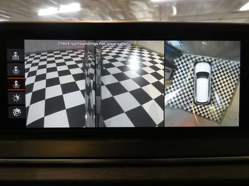 Used 2021 Kia Telluride SX image 17