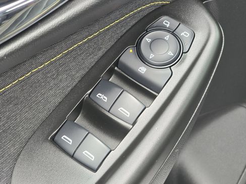 Used 2025 Chevrolet TrailBlazer ACTIV w/ Driver Confidence Package image 24