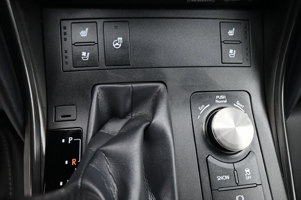 Used 2023 Lexus IS 350 F Sport w/ Memory Package RWD image 13