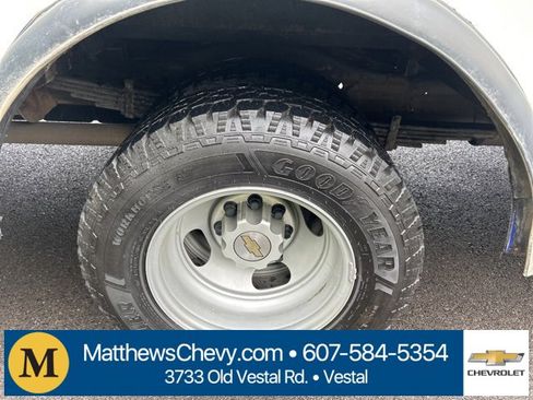 Used 2022 Chevrolet Express 3500 Work Van w/ Power Convenience Package image 11