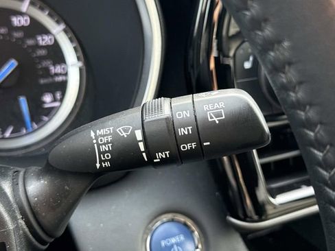 Used 2022 Toyota Highlander XLE image 26