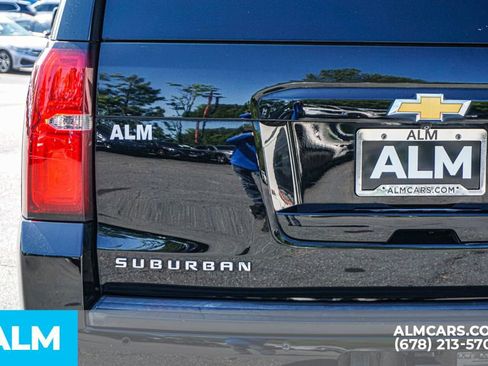 Used 2015 Chevrolet Suburban LT RWD image 13