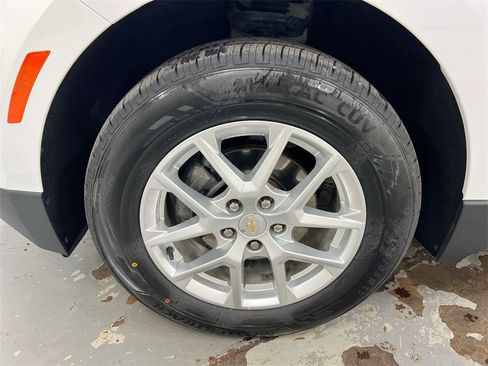 Used 2022 Chevrolet Equinox LT image 25