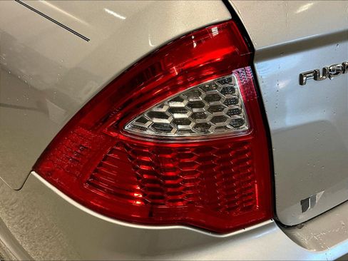 Used 2011 Ford Fusion SEL w/ 301A Rapid Spec Order Code FWD image 23