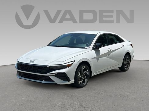 New 2025 Hyundai Elantra Sport FWD image 21