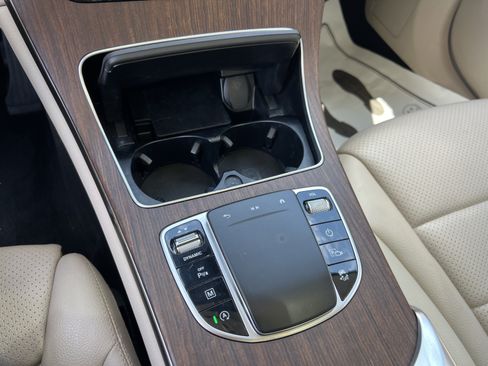 Used 2022 Mercedes-Benz GLC 300 image 19