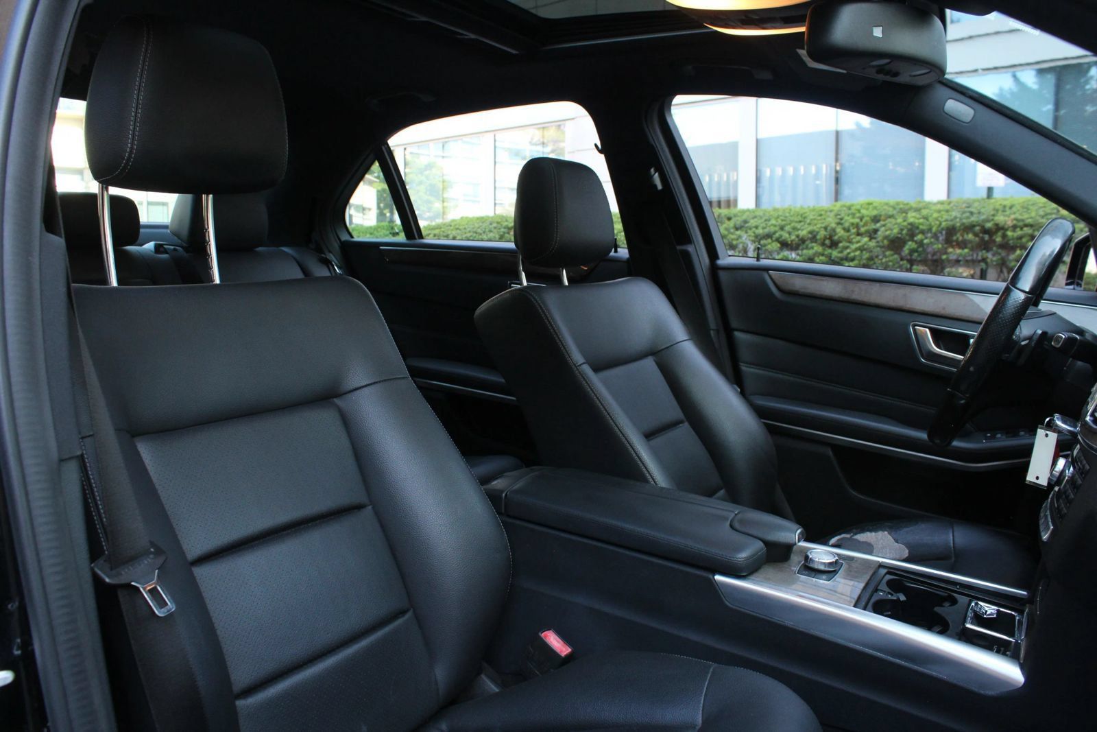 Used 2015 Mercedes-Benz E 350 4MATIC Sedan image 28
