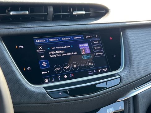 Certified 2023 Cadillac XT6 Luxury image 44