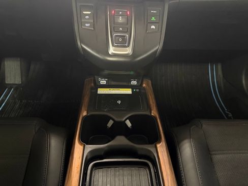Used 2022 Honda CR-V Touring image 13