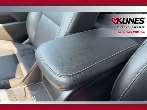 Used 2022 Chevrolet Colorado ZR2 w/ Colorado ZR2 Bison Edition AWD/4WD image 30