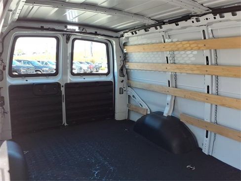 Used 2023 Chevrolet Express 2500 w/ Driver Convenience Package image 15