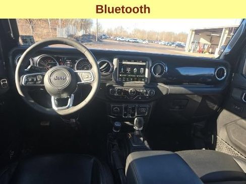 Used 2023 Jeep Wrangler Unlimited Sahara AWD/4WD image 11