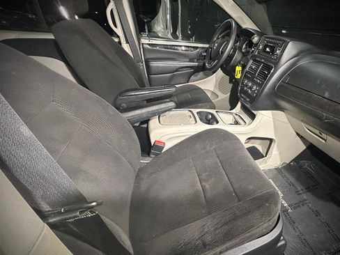 Used 2012 Dodge Grand Caravan SXT image 13