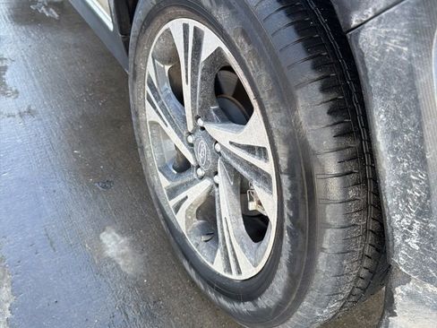 Used 2024 Subaru Crosstrek 2.0i Premium image 9