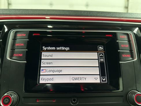 Used 2016 Volkswagen Beetle 1.8T S image 33