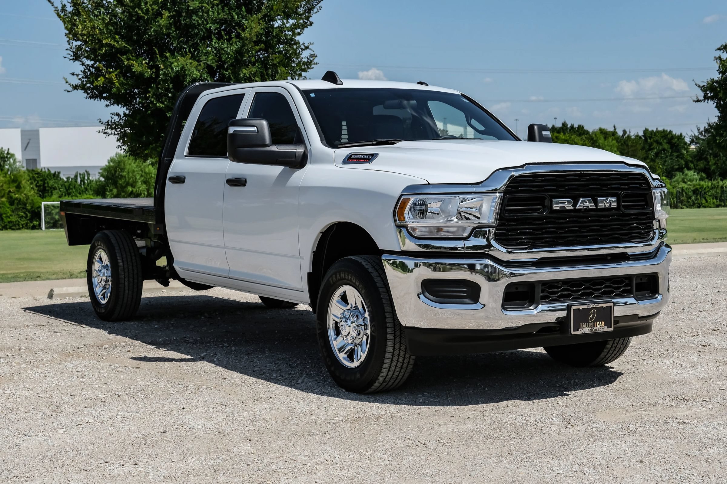 Used 2023 RAM 3500 Tradesman w/ Chrome Appearance Group AWD/4WD image 6