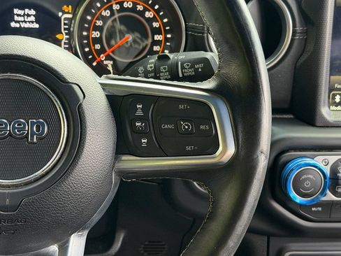 Used 2019 Jeep Wrangler Unlimited Sahara w/ Quick Order Package 24M Moab AWD/4WD image 44