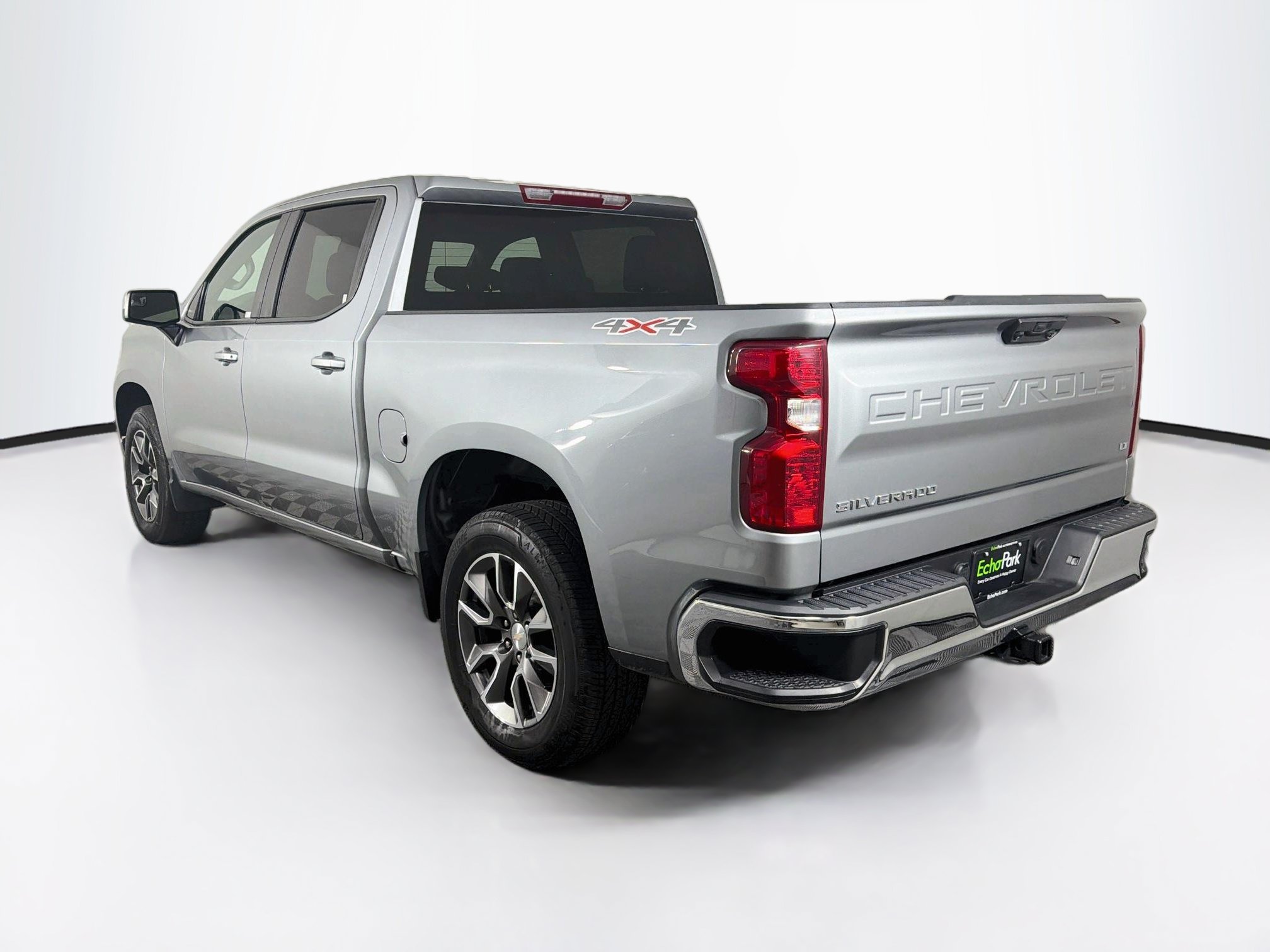 Used 2024 Chevrolet Silverado 1500 LT AWD/4WD image 5