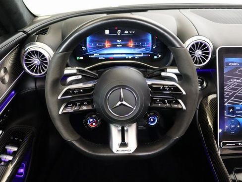Used 2022 Mercedes-Benz SL 63 AMG 4MATIC w/ Driver Assistance Package image 6