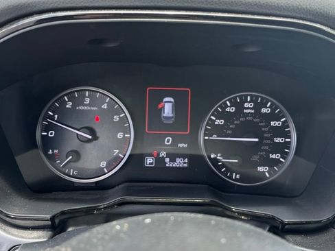 Used 2023 Subaru Outback Premium AWD/4WD image 2