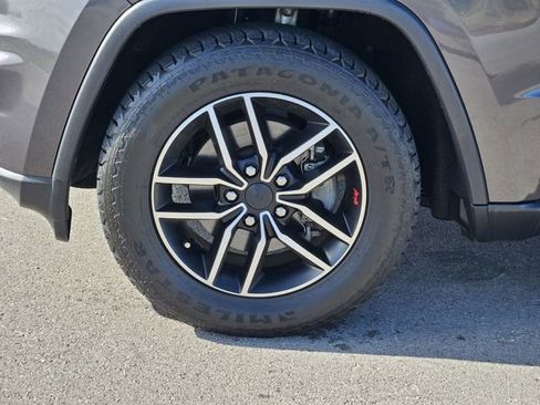 Used 2020 Jeep Grand Cherokee Trailhawk image 12