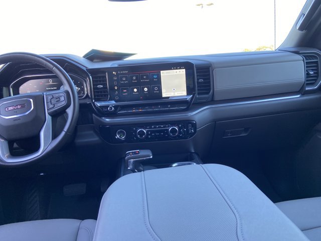 Used 2023 GMC Sierra 1500 SLT w/ SLT Premium Package AWD/4WD image 15