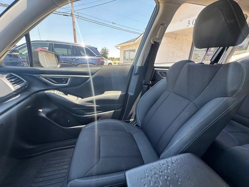Used 2021 Subaru Forester AWD/4WD image 16