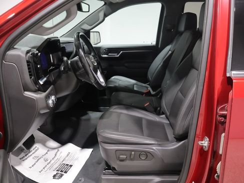 Used 2023 GMC Sierra 1500 SLT AWD/4WD image 9