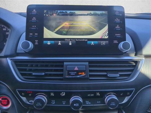 Used 2021 Honda Accord Touring image 17