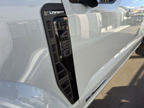 Used 2025 Ford F450 Lariat image 10