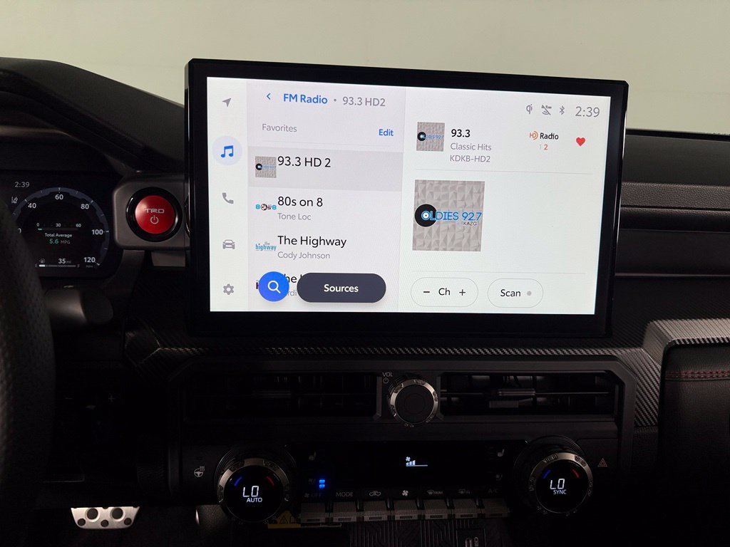 Used 2025 Toyota Tacoma TRD Pro w/ Tow Tech Package AWD/4WD image 21