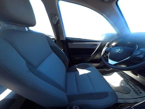 Used 2019 Toyota Corolla LE image 27