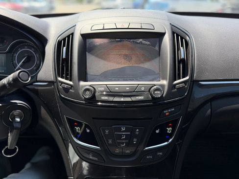 Used 2016 Buick Regal AWD image 14