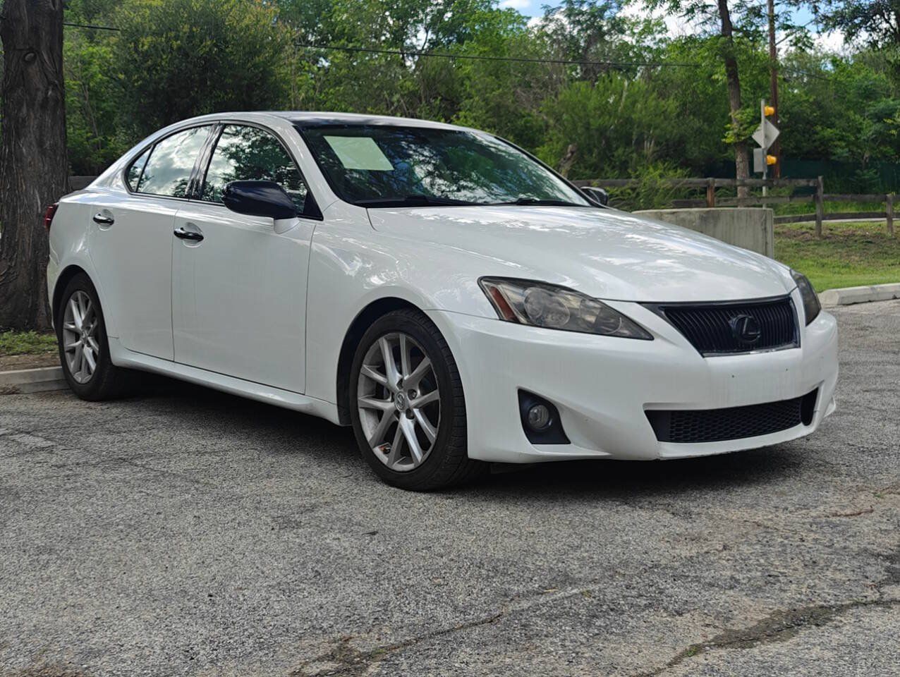 Used 2013 Lexus IS 250 w/ Premium Pkg Value Edition RWD image 2