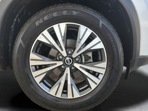 Certified 2021 Nissan Rogue SV AWD/4WD image 12