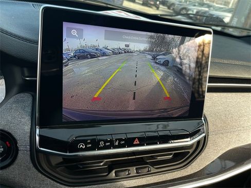 Used 2023 Jeep Compass Sport image 16