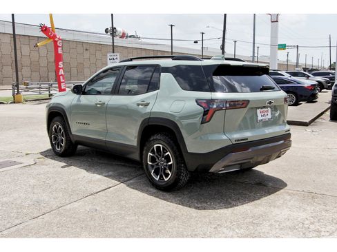 Used 2025 Chevrolet Equinox ACTIV w/ Convenience Package III image 5