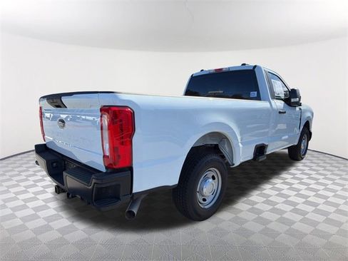 Used 2024 Ford F250 XL image 5