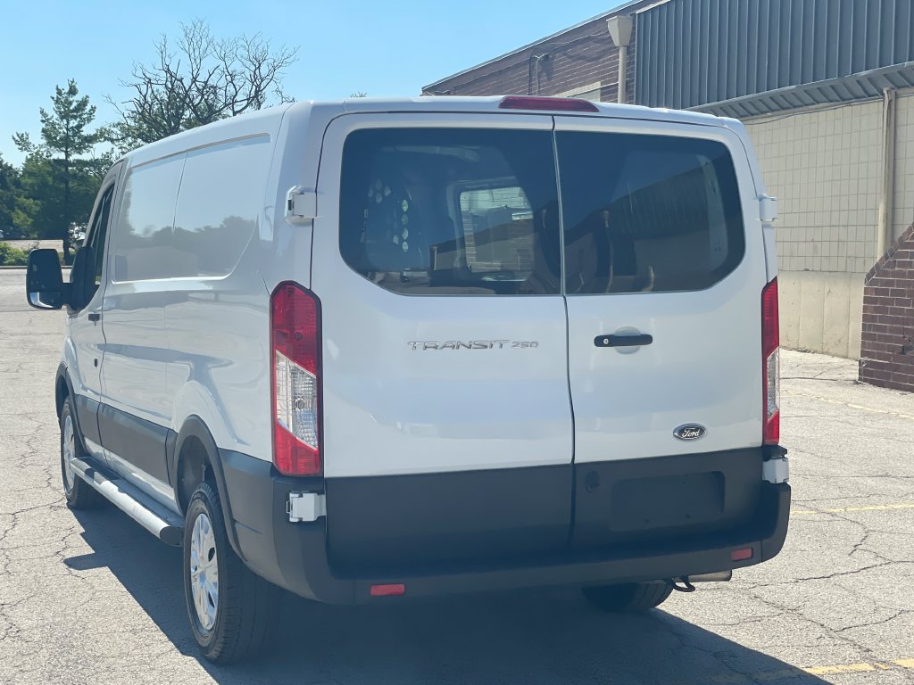Used 2025 Ford Transit 250 Low Roof w/ Exterior Upgrade Package RWD image 3
