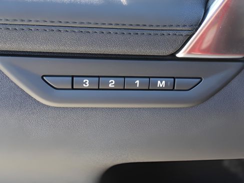 Certified 2025 Land Rover Discovery Sport S image 34