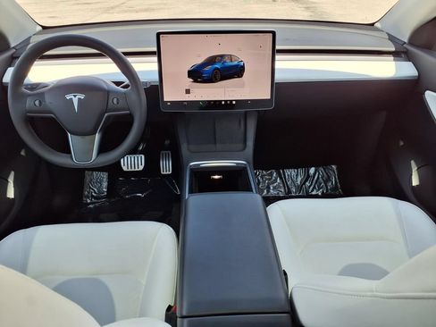 Used 2022 Tesla Model Y Performance AWD/4WD image 18