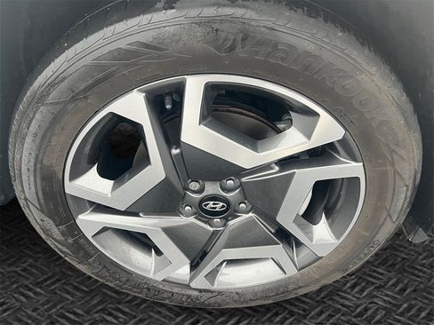 Used 2023 Hyundai Palisade SEL w/ Premium Package image 11