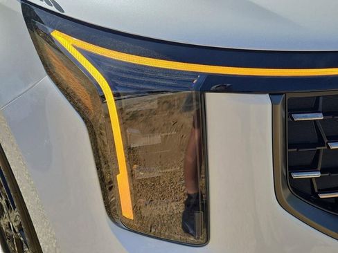 New 2026 Kia Carnival SX image 5