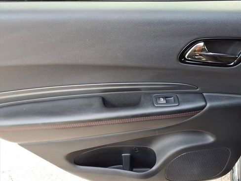 Used 2023 Dodge Durango GT image 31